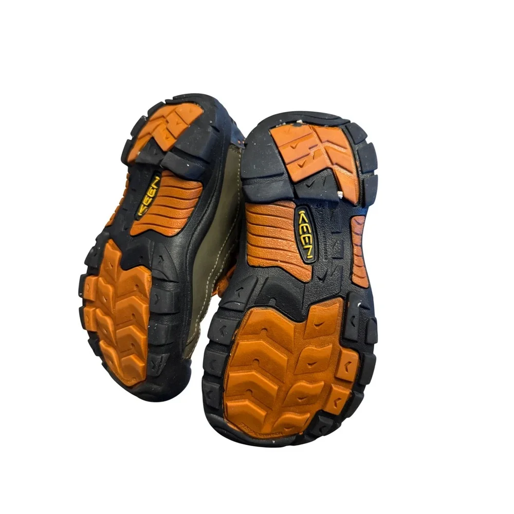 Keen Kid Quilted Winter Snow Boot Olive Green Orange Size 2 Toggle Waterproof